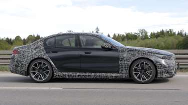 BMW M5 spy shots – side