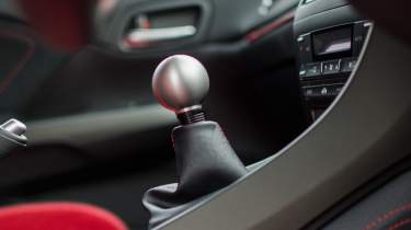 Honda Civic Type R FK2 details