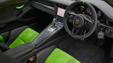 Porsche 911 GT3 RS 991.2 - interior