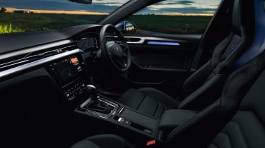 Volkswagen Arteon R Shooting Brake – cabin
