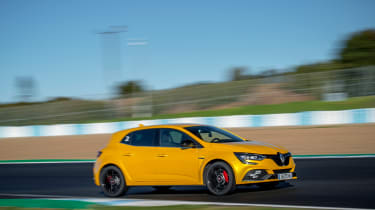 Renault Megane R.S. – side on track