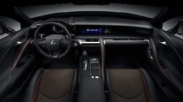 Lexus LC500 Black Inspiration – interior