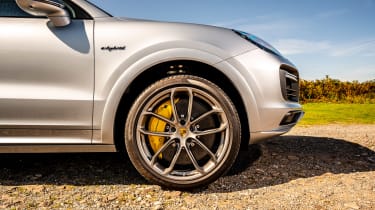 Porsche Cayenne Coupe Turbo S e-hybrid – wheel