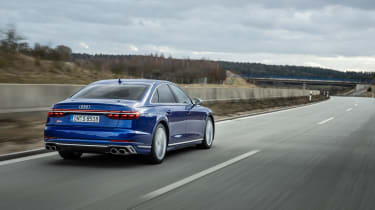 Audi S8 – 2022 rear tracking