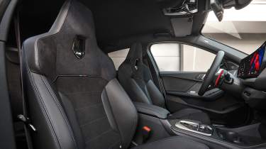 BMW M135 xDrive – seats