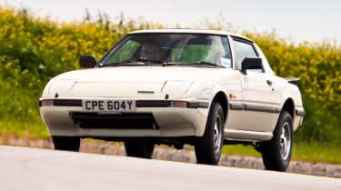 Mazda RX-7 FB – front