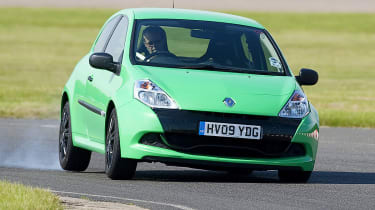 Renaultsport Clio 200 Cup on track