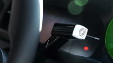 Renault Twingo E-Tech stalks