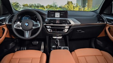 BMW X3 M40i - dash 2