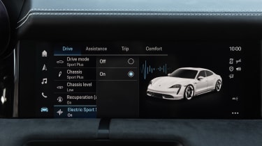 Porsche Taycan GTS 2022 review – screen