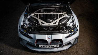 BMW M4 CSL – engine