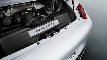Porsche 911 Carrera GTS Cabriolet engine