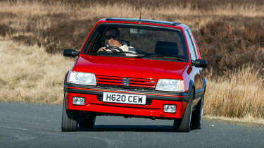 Peugeot 205 GTI – front