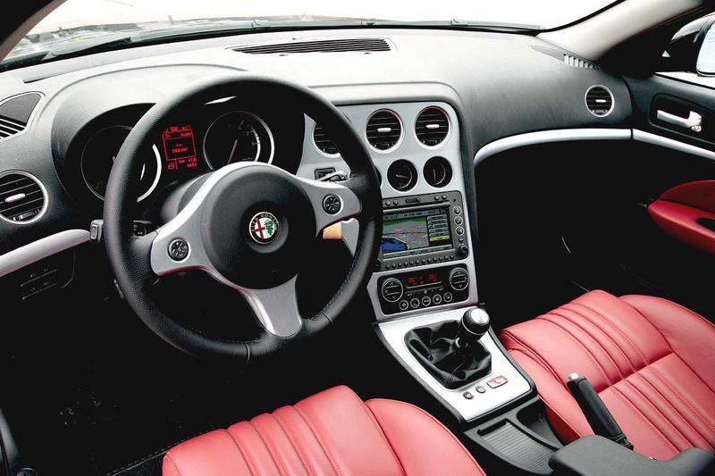 Alfa Romeo 159 Sportwagon 3.2 JTS Q4 - Has to be one of the most beautiful  cars, especially in this spec. : r/Autos