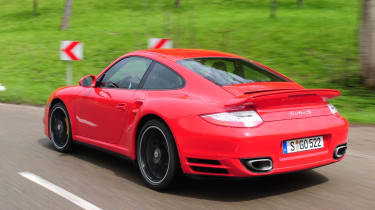 Porsche 911 Turbo S rear corner tracking