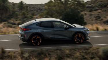 Cupra Tavascan – side