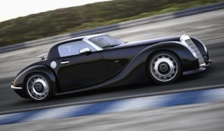 Retro Gullwing America Mercedes SLS AMG Roadster moving on track