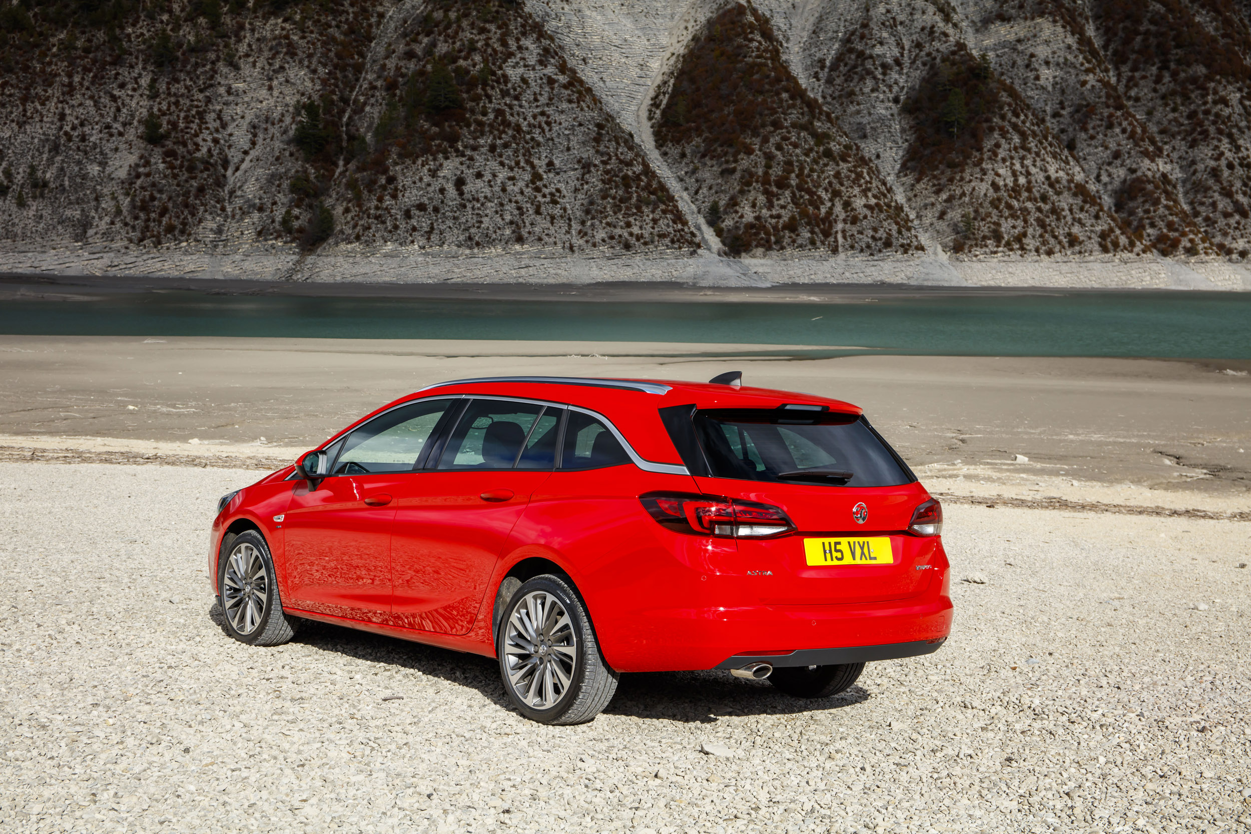 Vauxhall Astra Sports Tourer Review Prices Specs And 0 60 Time Evo