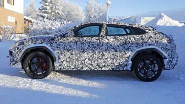 Lamborghini Urus SE Performante prototype side