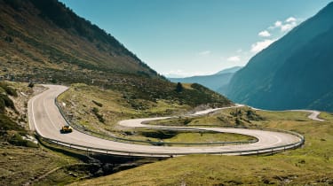 McLaren P1 road-trip