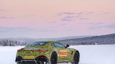 Aston Martin Vantage – rear quarter