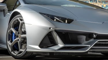 Lamborghini Huracan EVO silver - side