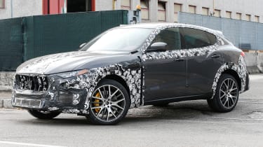 Maserati Levante spied - front