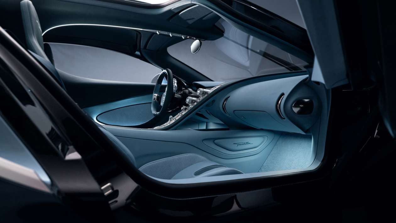Bugatti%20Tourbillon%20reveal%20pictures-11.jpg