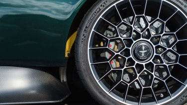 Aston Martin Victor – wheel
