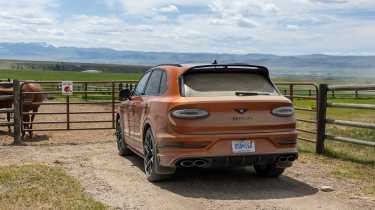 Bentley Bentayga Speed – rear