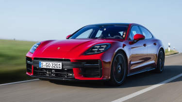 Porsche Panamera GTS – front