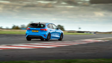 Ford Focus ST Edition on track – rear