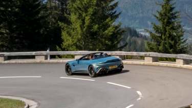 Aston Martin Vantage Roadster – rear