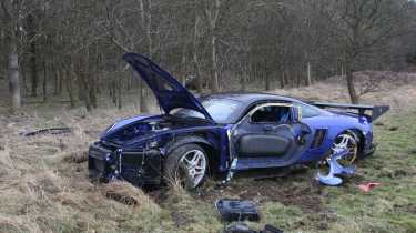 crashed 9ff GT9R header