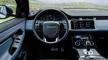 2019 Range Rover Evoque silver - dash
