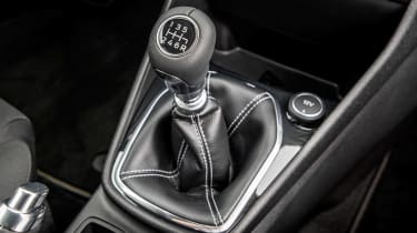 Ford Fiesta Active – gear lever