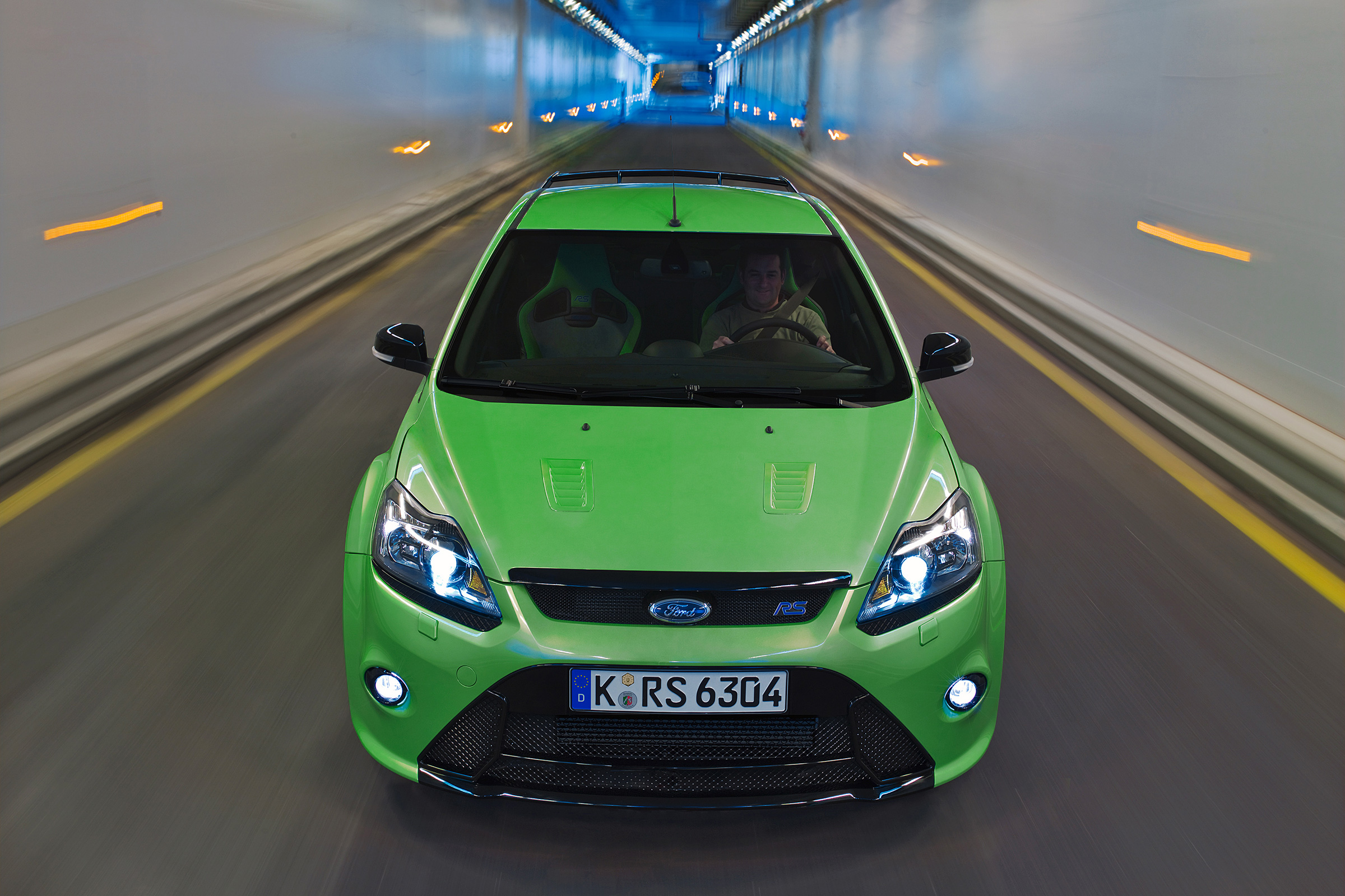 Ford Focus Rs Mk2 09 11 Review Specs And Buying Guide Evo