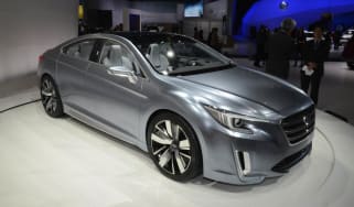Subaru Legacy Concept silver
