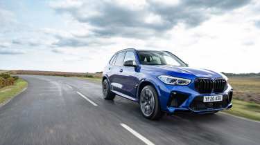 BMW X5M Competition - front tracking