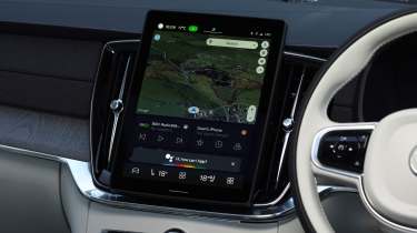 Volvo XC90  interior