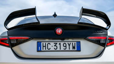 Alfa Romeo Giulia Quadrifoglio Luna Rossa
