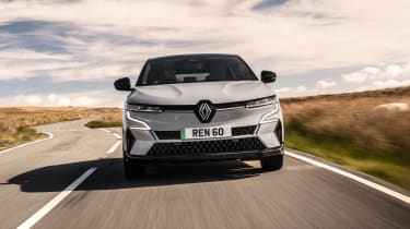 Renault Megane E-tech – front tracking