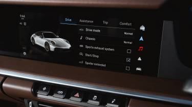 Porsche 911 Targa 4 GTS – infotainment