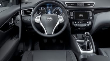 2014 Nissan Qashqai interior