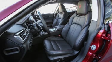 Maserati Ghibli 2016 - interior 2