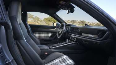 Porsche 911 Turbo 50 Years – interior