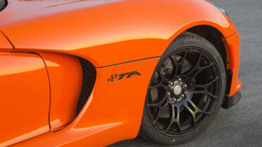 SRT Viper TA Time Attack Crusher Orange Sidewinder wheels