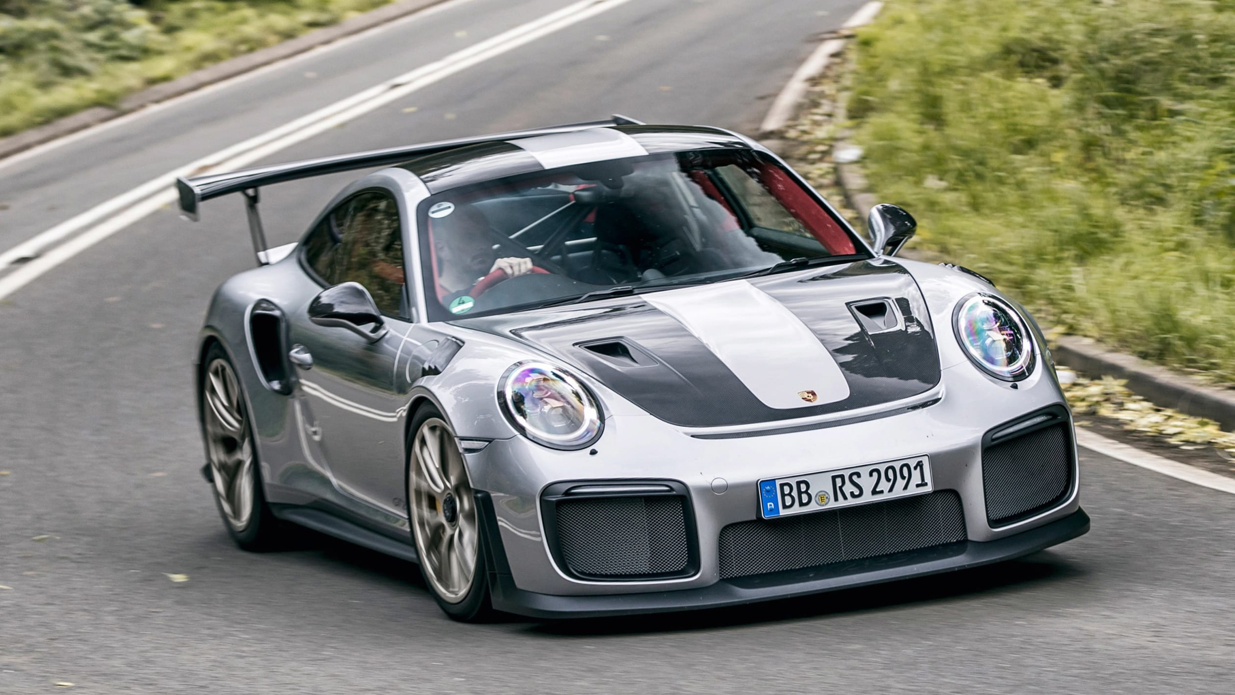 New Porsche 911 GT2 RS review pictures evo