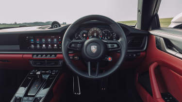 Porsche 911 Turbo S Cabriolet – interior