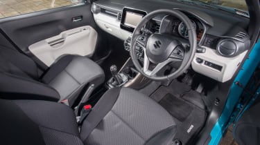Suzuki Ignis interior